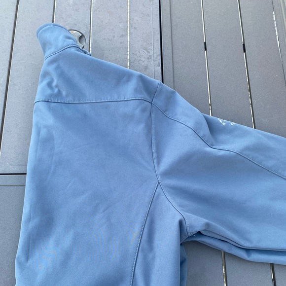 Outfitter Trading co performance fleece in the color grey size large - Picture 2 of 3